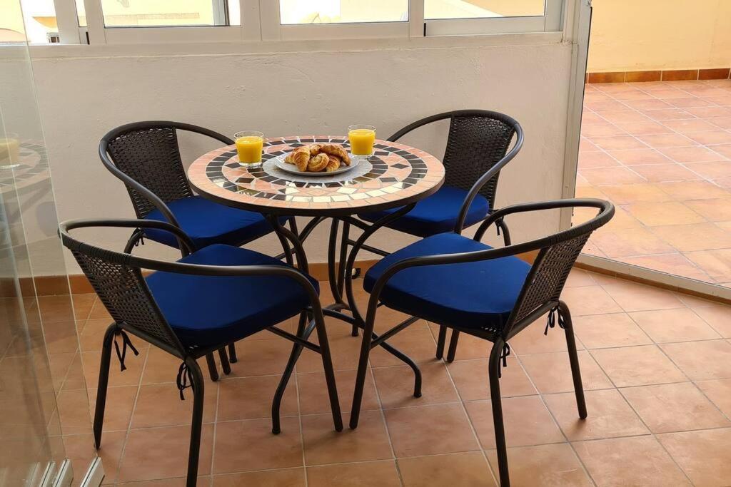 Estepona Port Beachside Apartment - Marina Bay Exterior foto