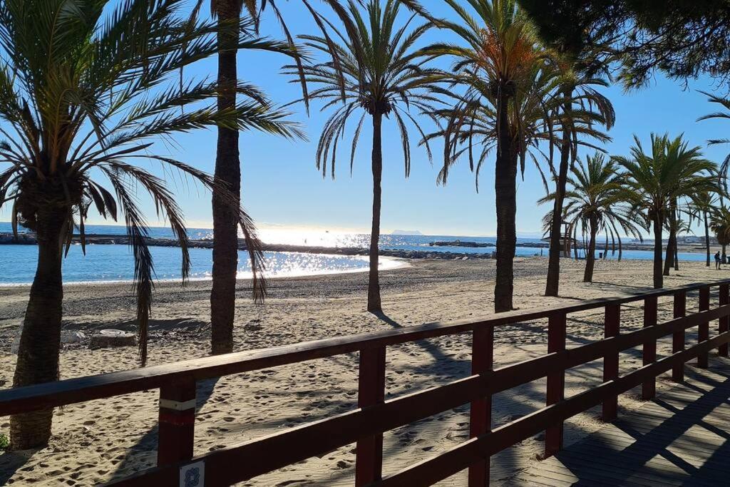 Estepona Port Beachside Apartment - Marina Bay Exterior foto